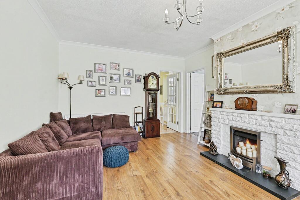 House in Northampton, West Northamptonshire - View 3