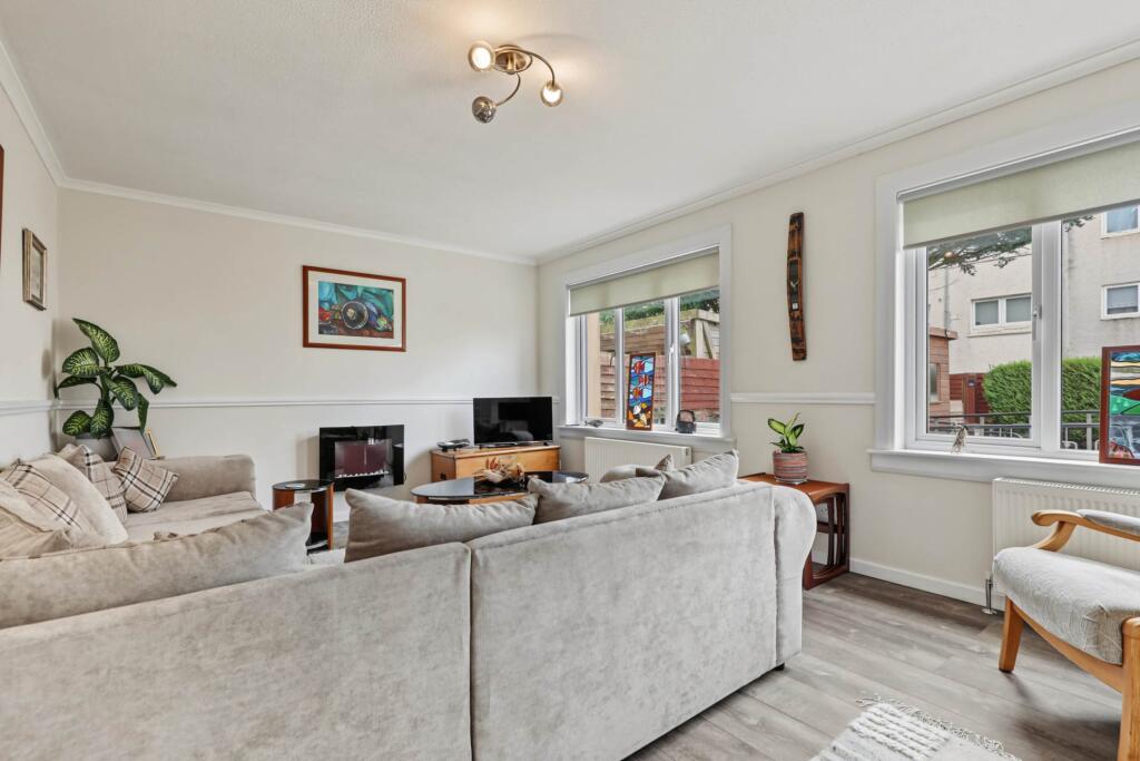 Victoria Way, Stewarton photo 4