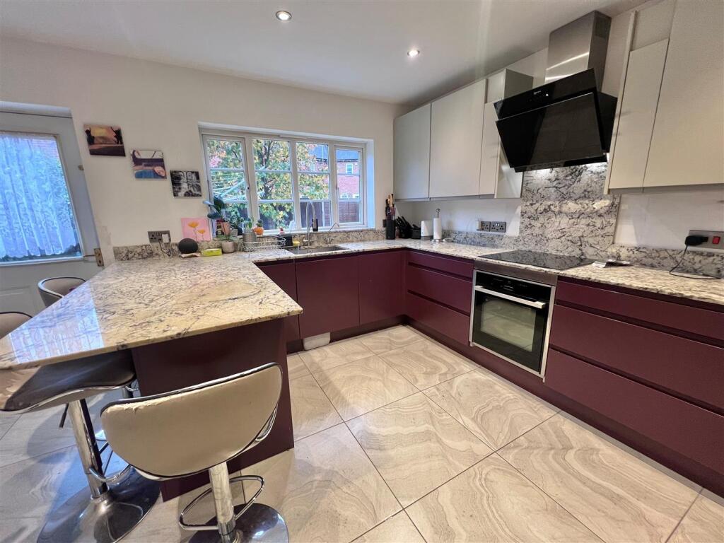 House in Salisbury - View 2
