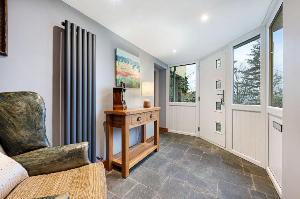 Ghyllside, Newby Bridge Road, Bowness-on-Windermere, The Lake District, LA23 3LW photo 4