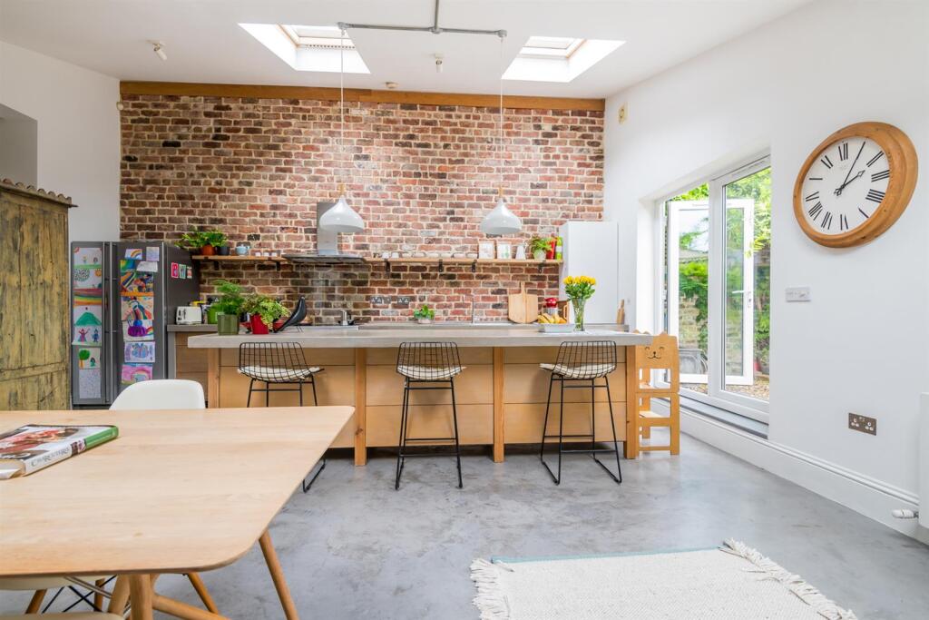 Kings Grove, Peckham, SE15 - View 6