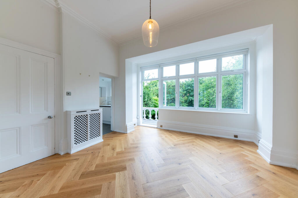 Apartment in London - More