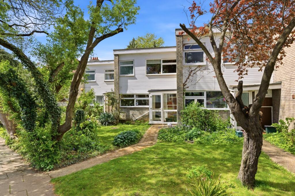 Main image of property: Salisbury Avenue, St. Albans, Hertfordshire, AL1