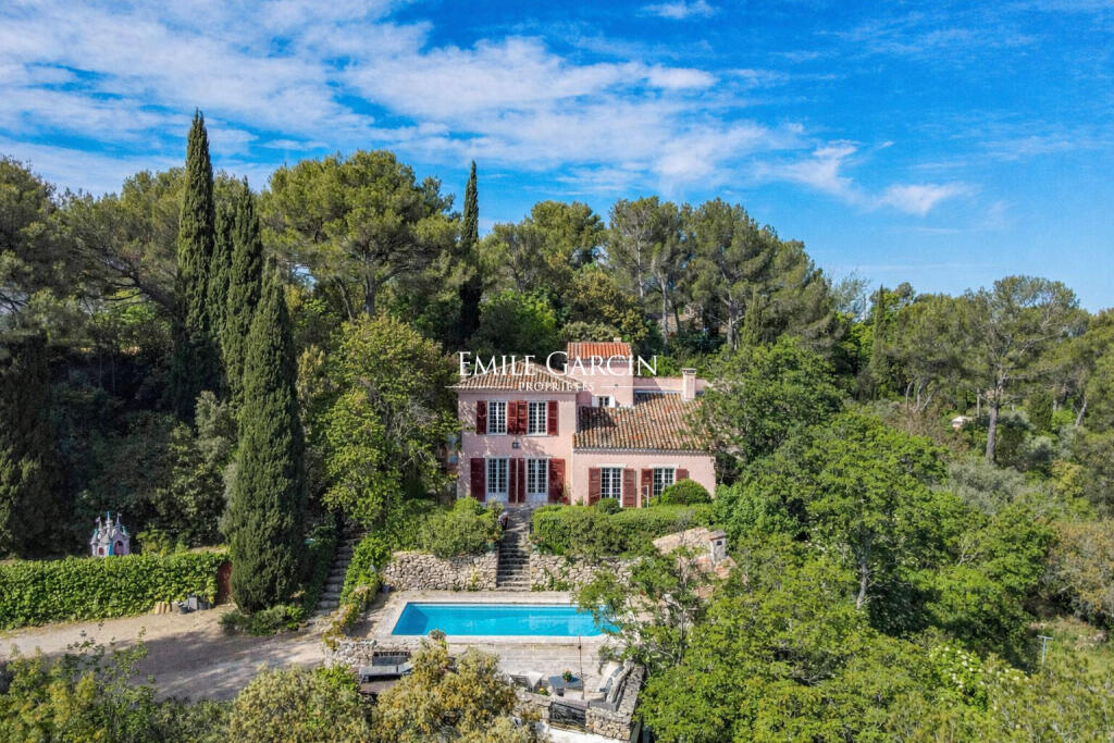 Main image of property: Provence-Alps-Cote d`Azur, Bouches-du-Rhône, Aix-en-Provence