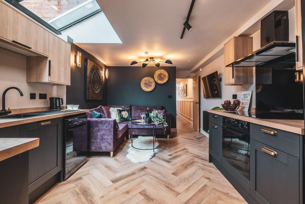 Additional image 3 of Warwards Lane, Birmingham, B29