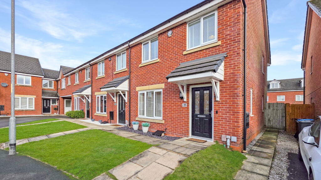 Main image of property: Yarn Close, Walkden M28 3UG