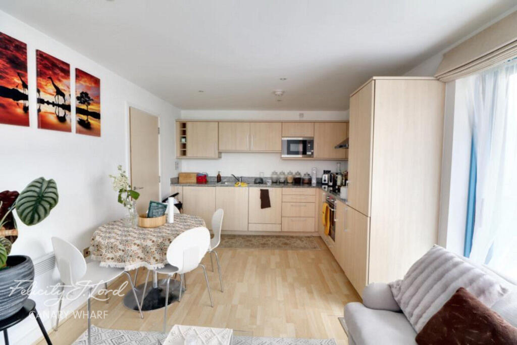 Apartment in London - View 5