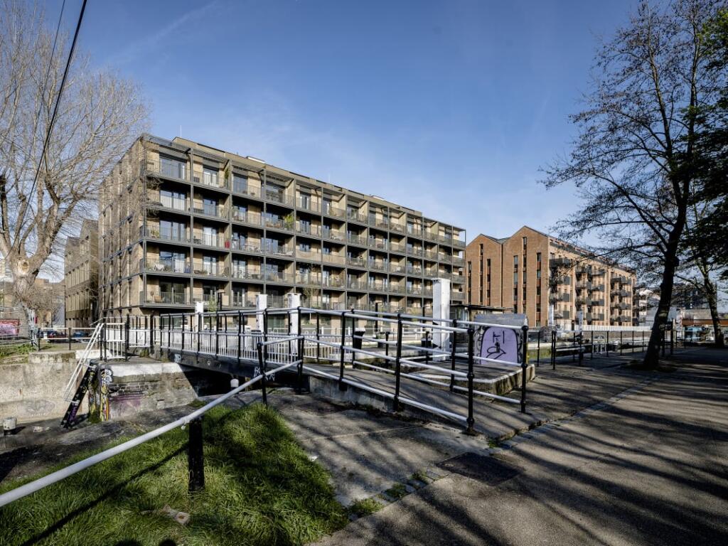 Bannister House, Skippers Yard, London, E3 - View 6