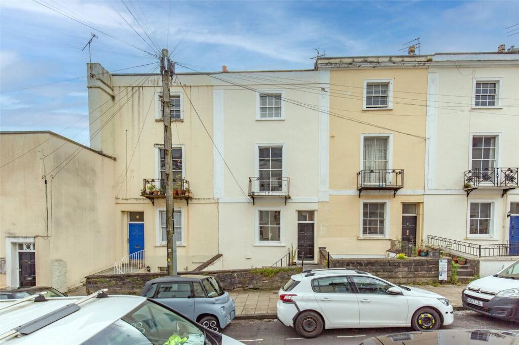 Apartment in Bristol - View 2