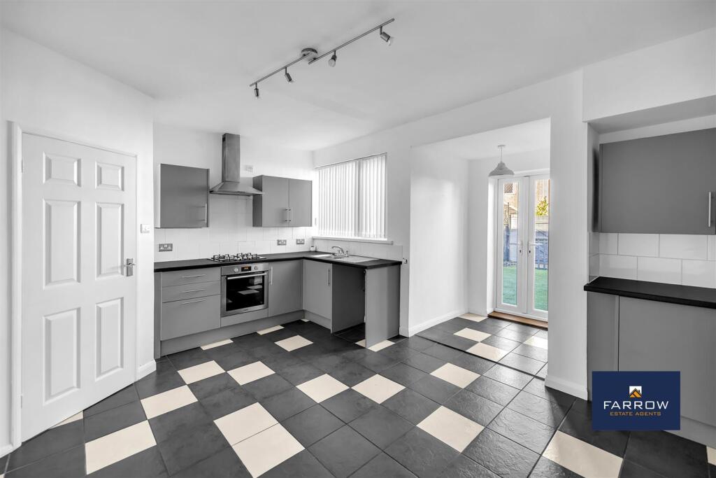 House in Grimsby, West Marsh - More
