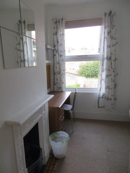 6 bedroom house for rent