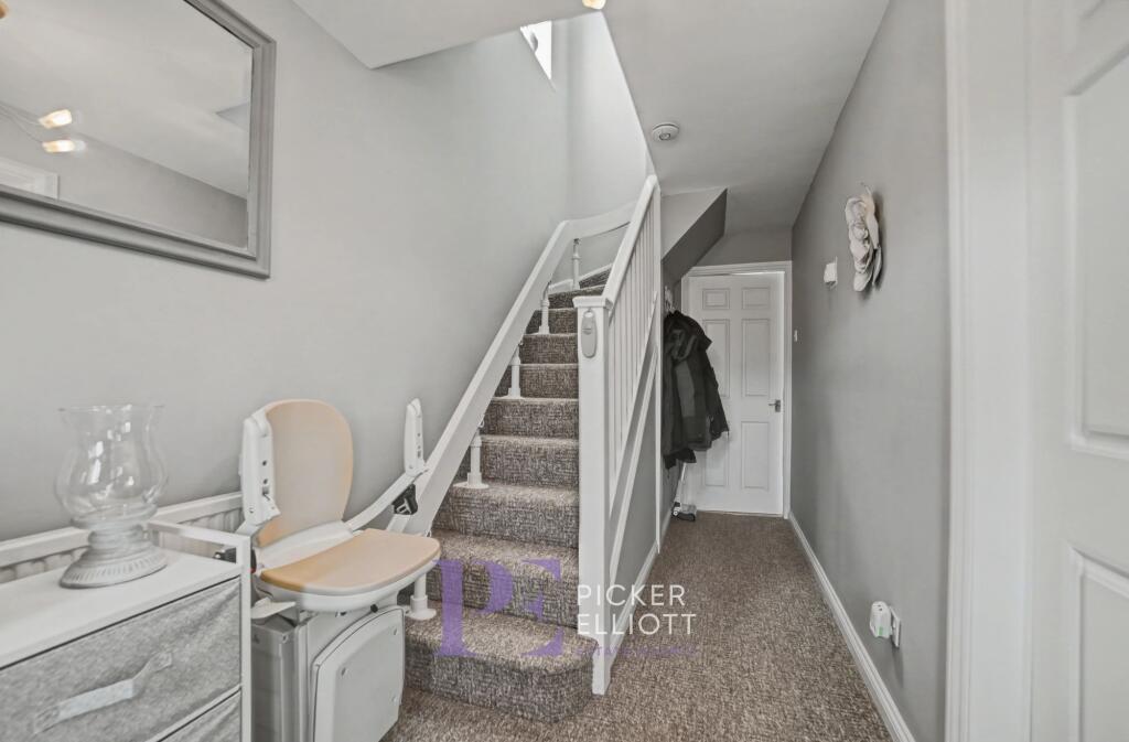 Cumberland Way, Barwell, LE9 photo 3