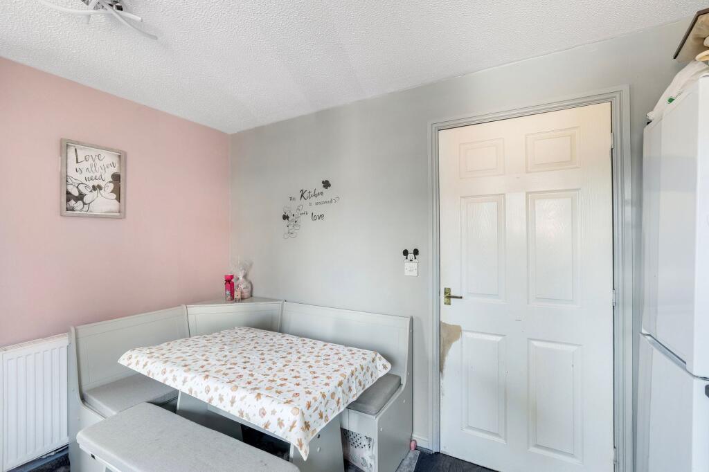 House in Nottingham, Broxtowe - More