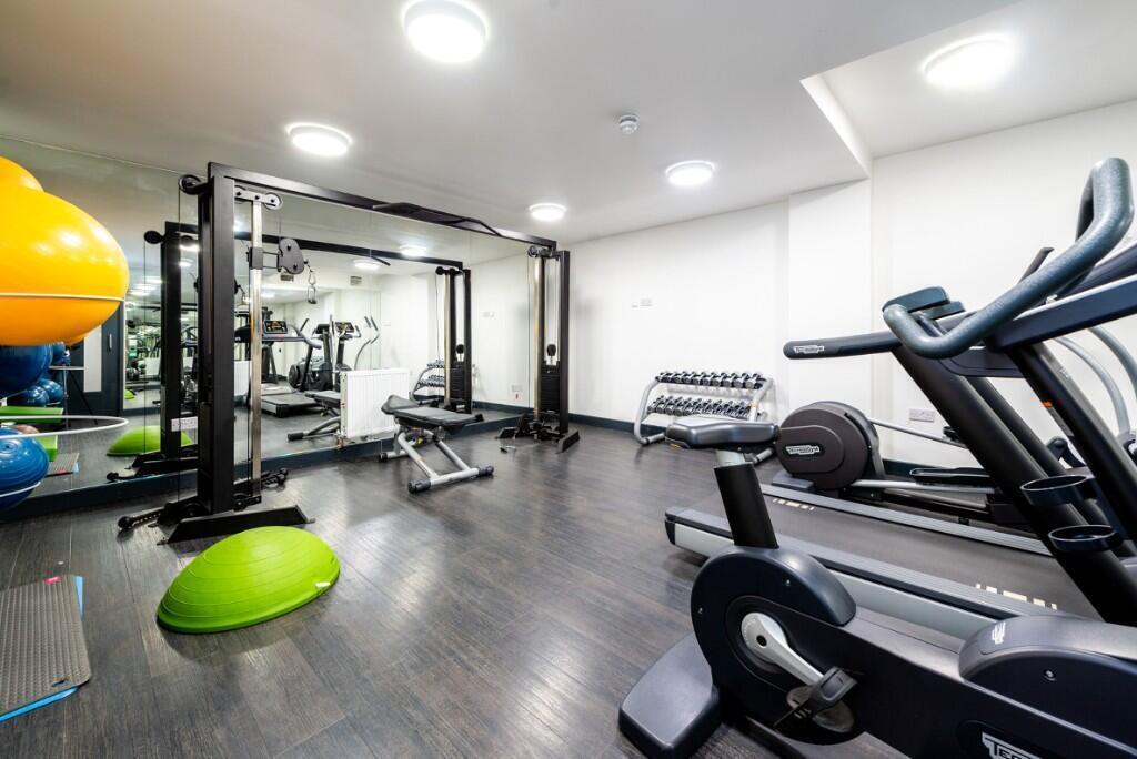Apartment in Luton - More