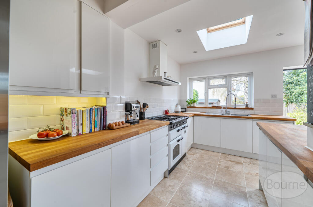 House in Elmbridge, Cobham - View 3