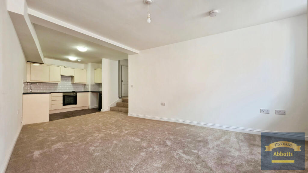 Apartment in Colchester - View 4