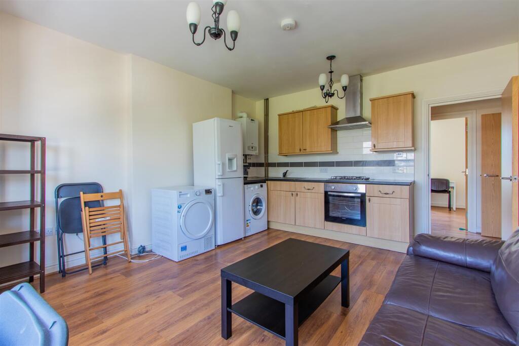 Richmond Crescent, Roath - View 2