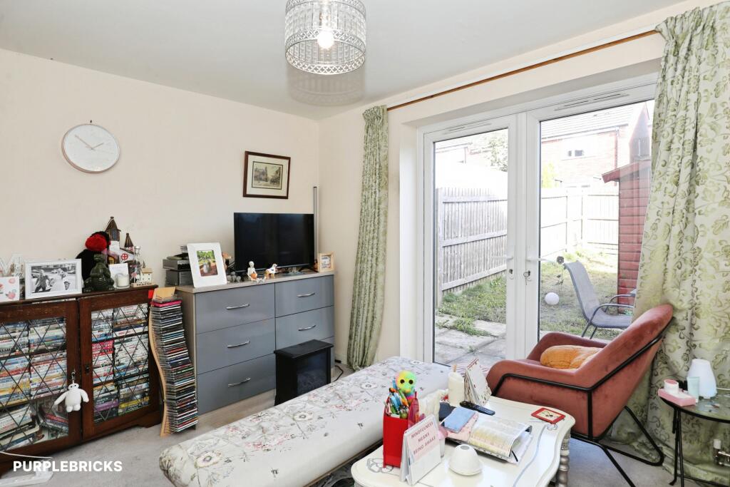 House in Stoke-on-Trent - View 5