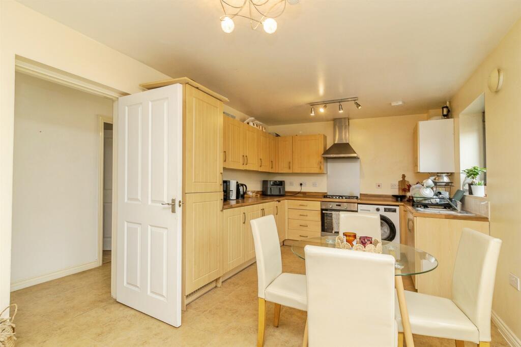 Apartment in Milton Keynes, Broughton Gate, Broughton and Milton Keynes - More