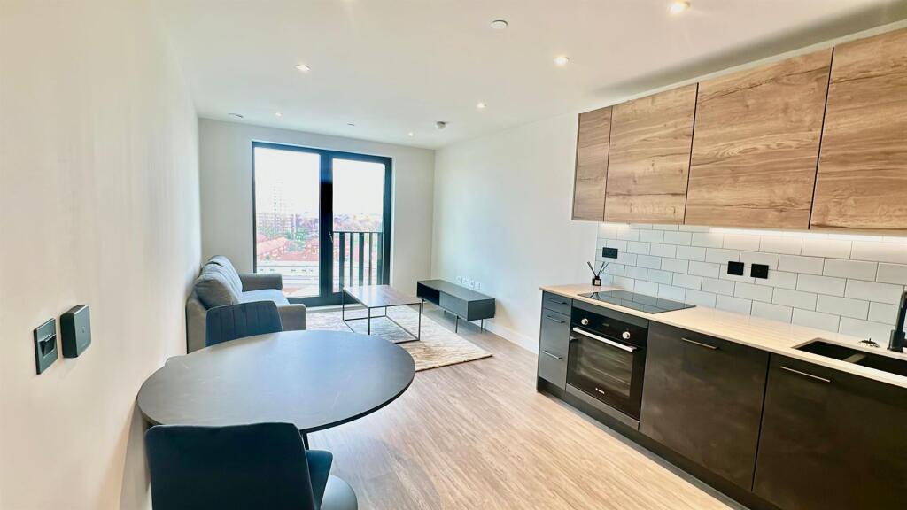 Additional image 7 of Brand New Home- Glasswater Locks, Belmont Row, B4