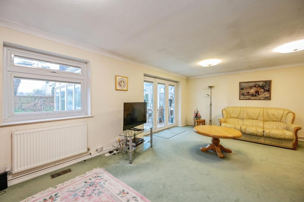 House in Havant, Sea View, South Hayling - View 4