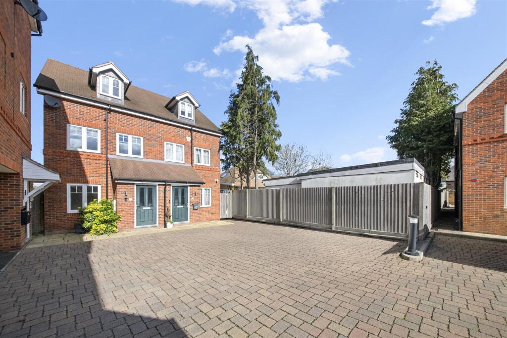 Main image of property: Connaught Close, Uxbridge