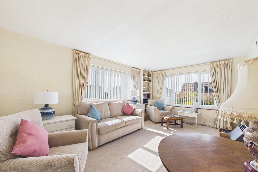 15 Pinewood Avenue, Bolton Le Sands, LA5 8AS photo 3