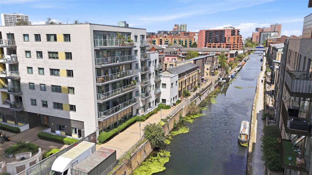Main image of property: Aqua Vista Square, London, E3