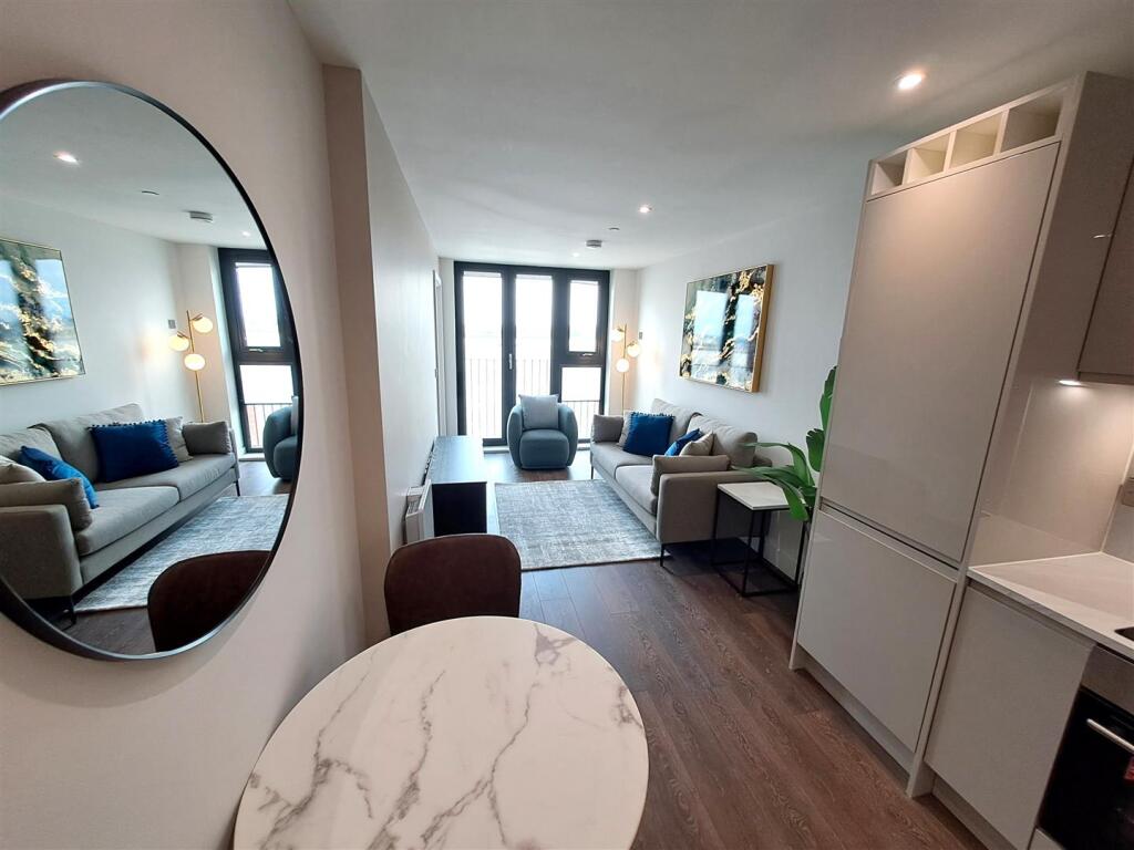 Main image of property: West Waterloo Place, 3 Triskelion Way, Liverpool