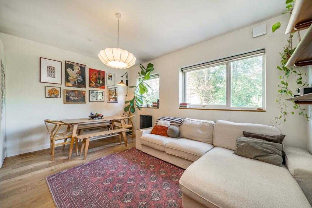 Apartment in London - View 2