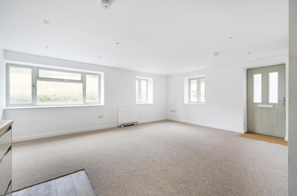 Apartment in Dorchester - More