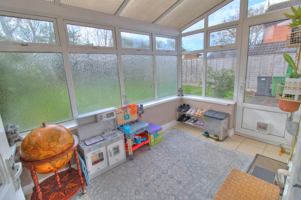 Ludlow Road, Kidderminster, DY10 - View 6