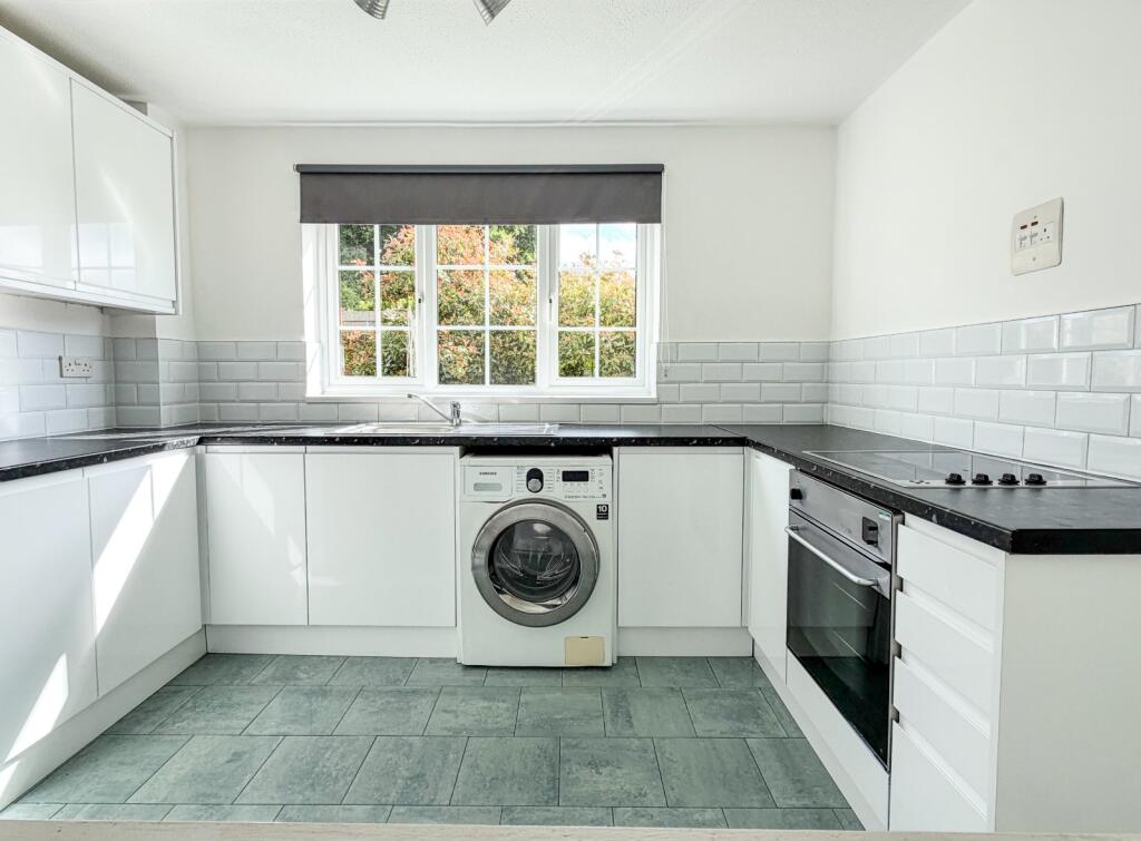 Apartment in Northampton, Welton - View 2