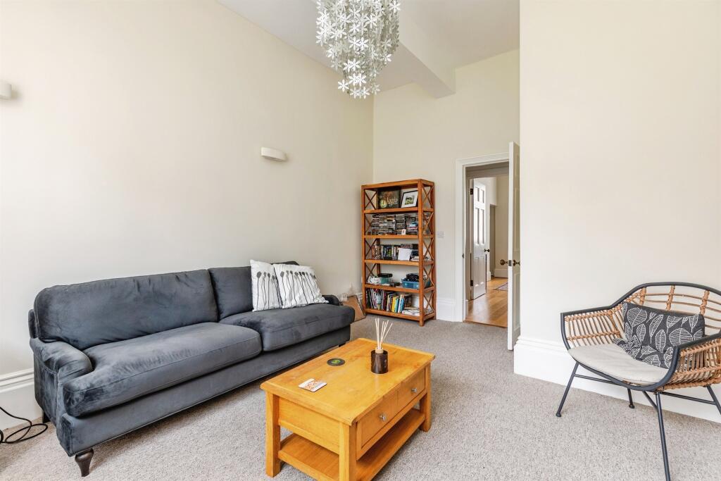 Apartment in Hastings, Trinity Triangle, Old Town - View 3
