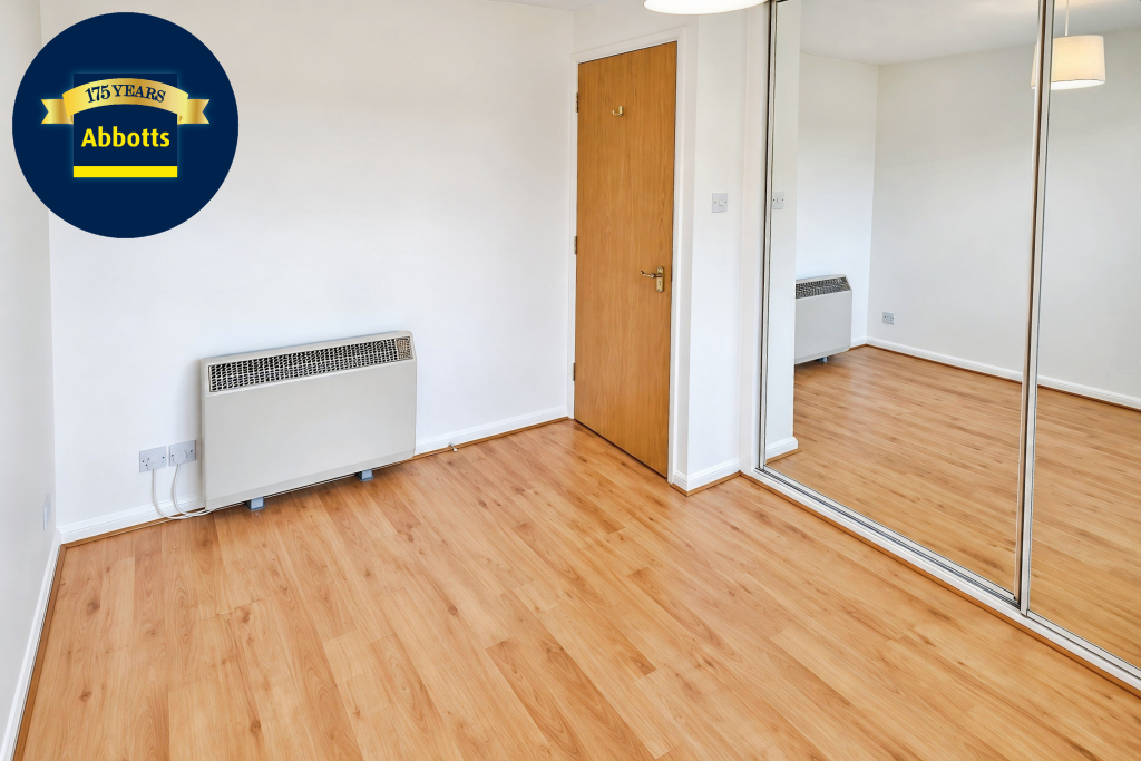 Apartment in Chelmsford - View 5