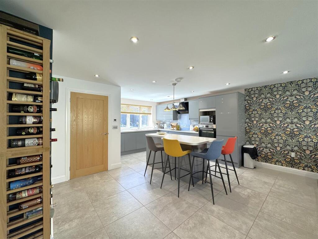 House in Chickerell, Putton - View 4