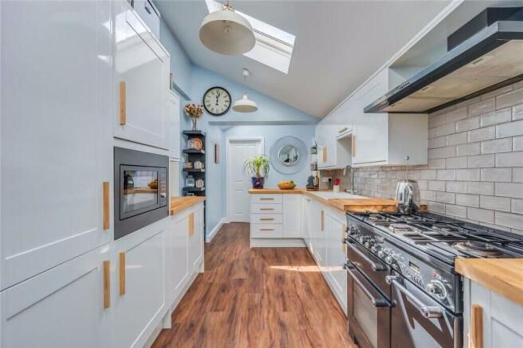King Edward Road, Bedford, MK41 photo 3