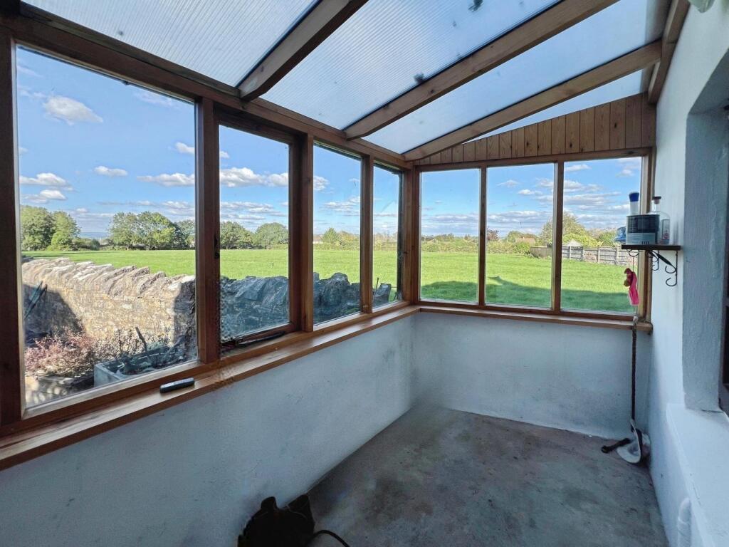 Additional image 5 of Overleigh, Street, BA16