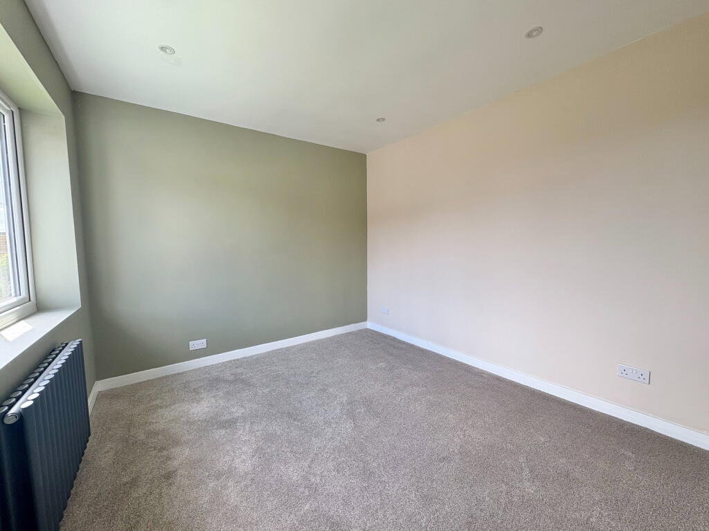 Bracken Drive, Sutton Coldfield, B75 7RF – další