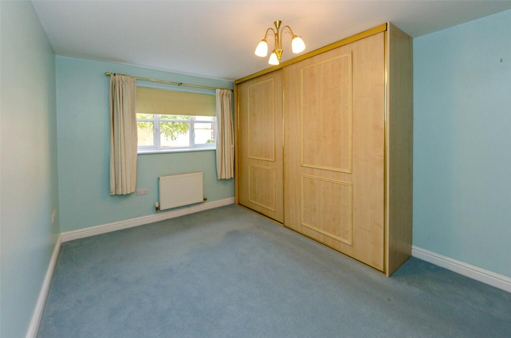 Apartment in Llandudno - More