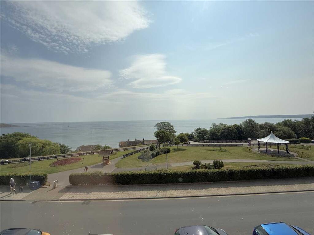 The Crescent, Filey photo 2