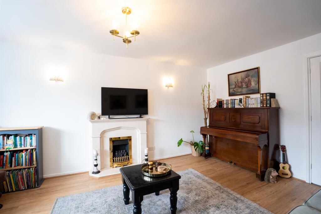 House in Wolverhampton - View 3