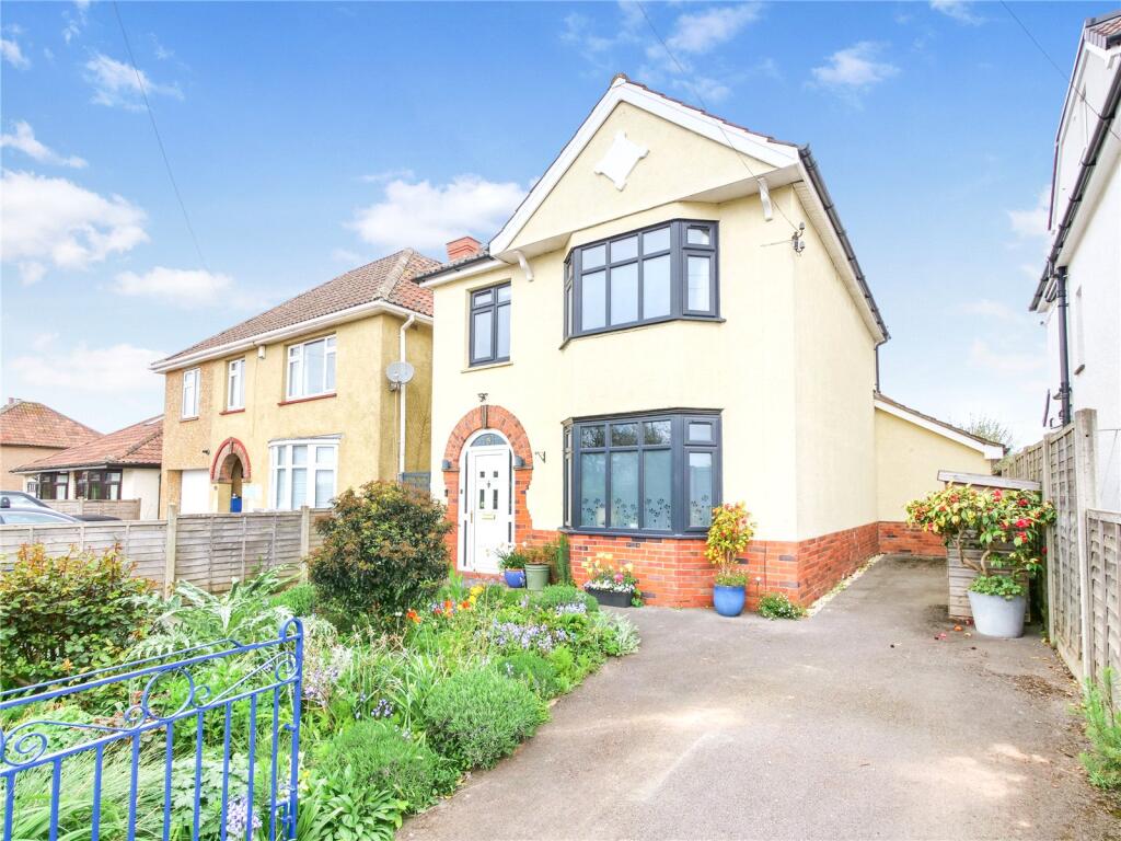 Three Bedroom Detached House in Wells