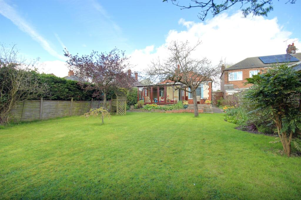 Main image of property: Anlaby Road, Hull