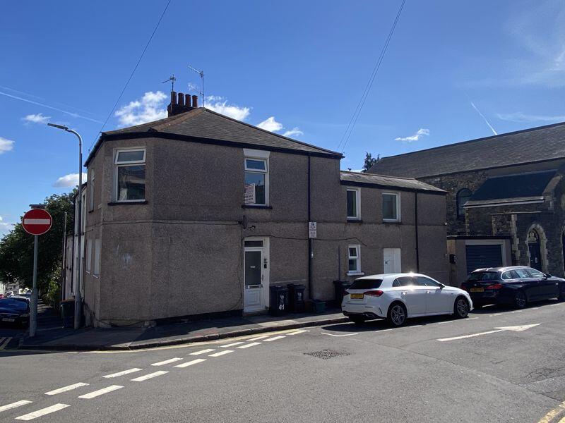 Investment Opportunity. 4 Flats & Double Garage. Blewitt Street, Newport photo 2