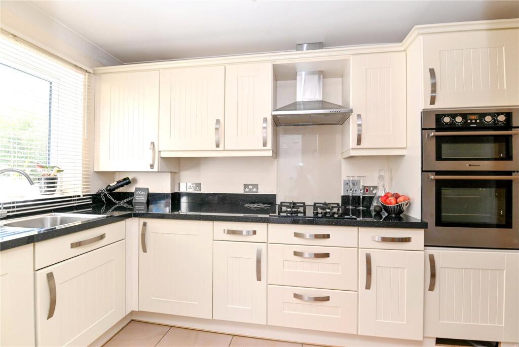 House in New Forest, New Milton - View 5