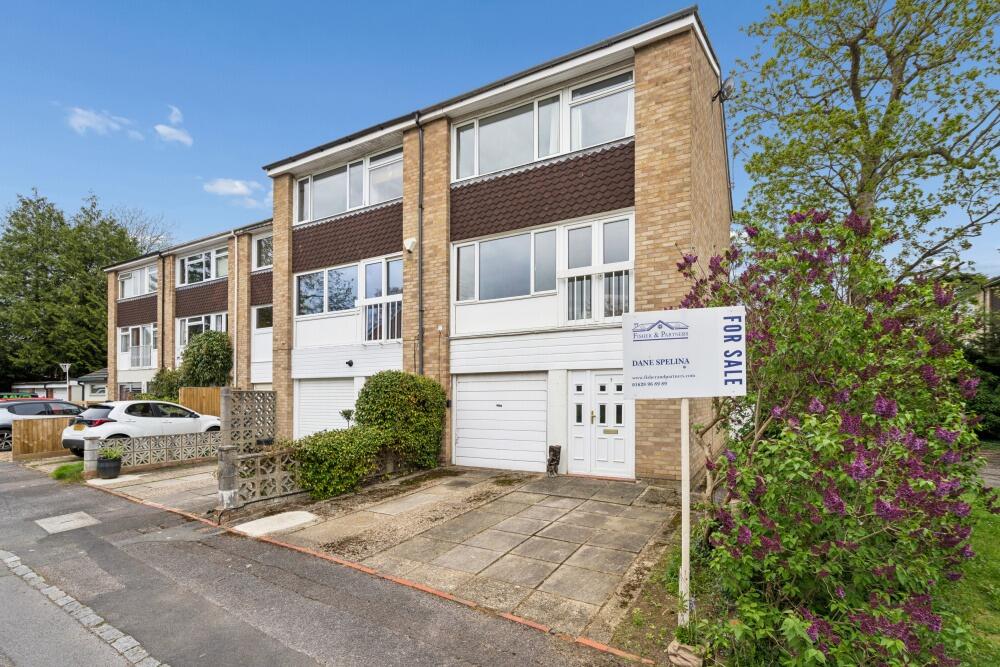 Main image of property: Boulters Lane, Maidenhead