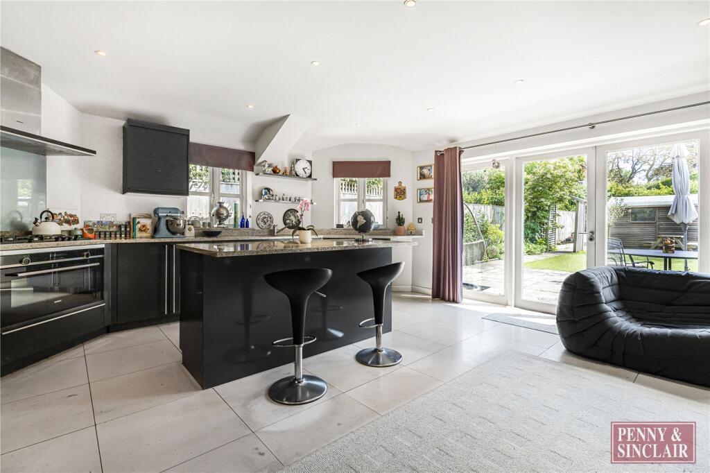 Main image of property: Davenant Road, North Oxford