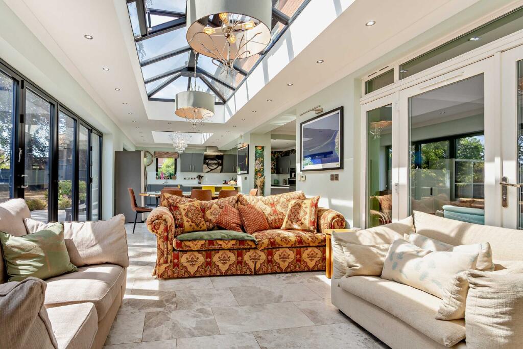 House in Newport, Monmouth - View 5