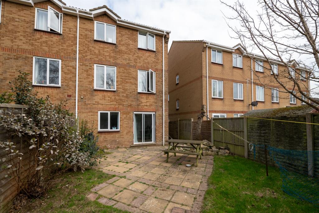 Additional image 24 of Mcwilliam Close, Poole